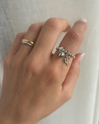 Anello elastico microsfere due ciondoli