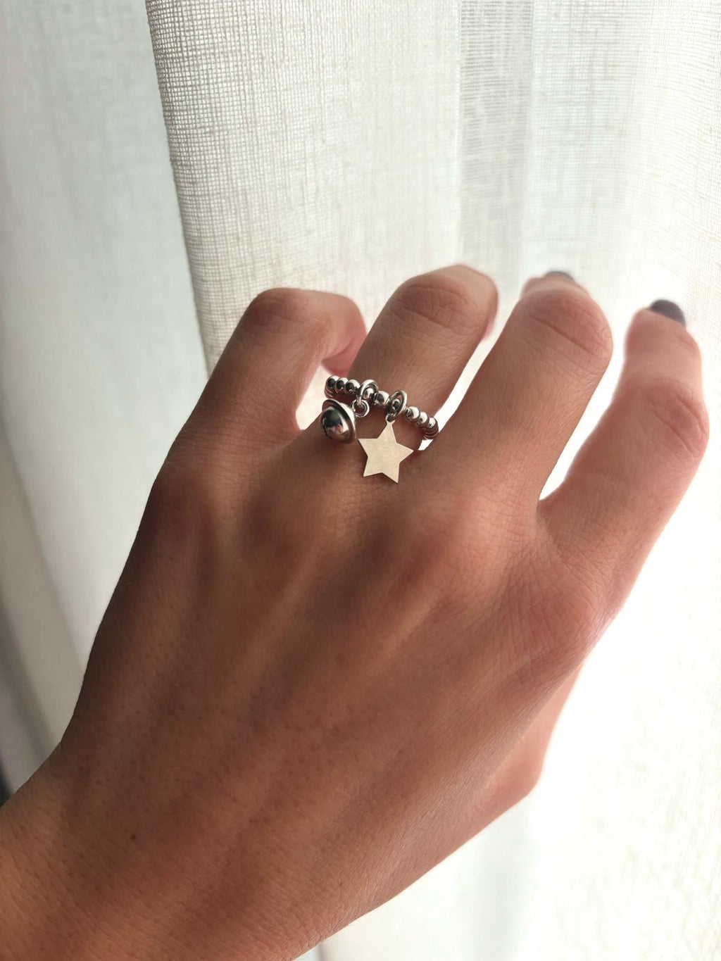 Anello elastico microsfere due ciondoli