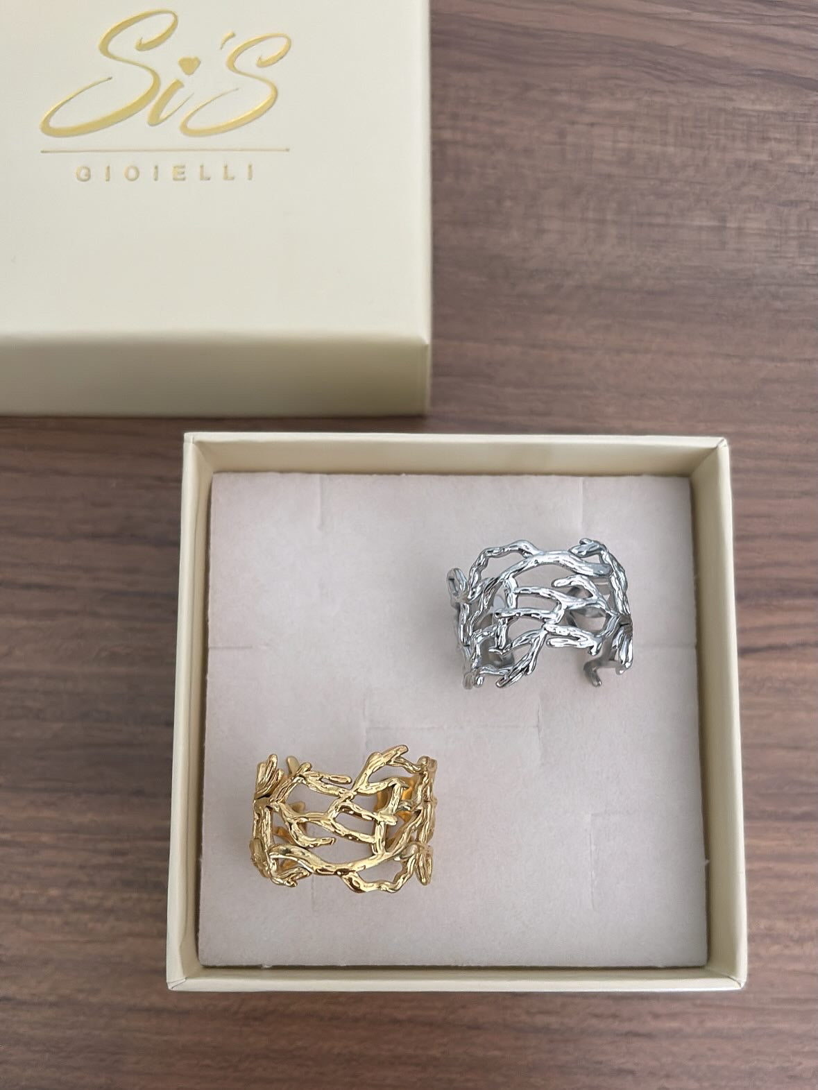 Anello corallo