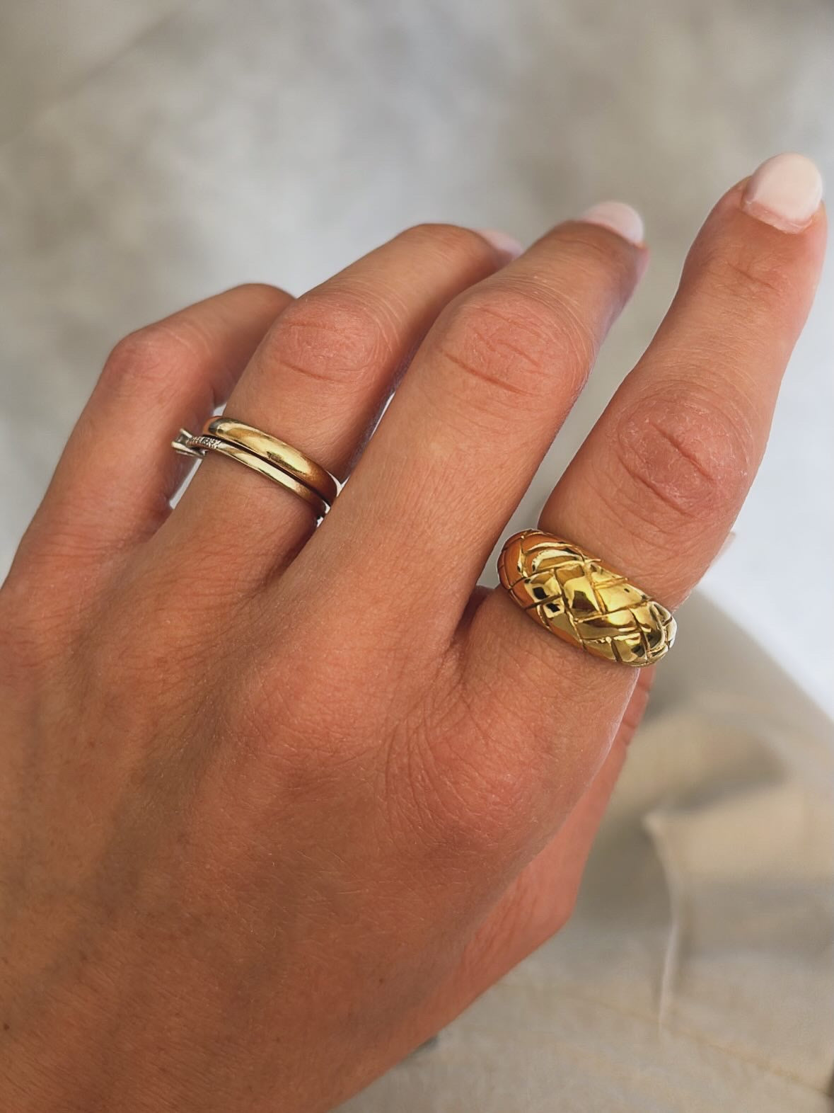 Anello trama