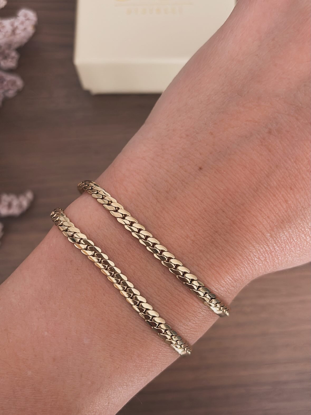 Bracciale piatto intrecciato