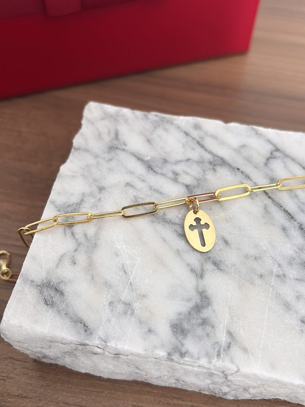 Bracciale croce forata