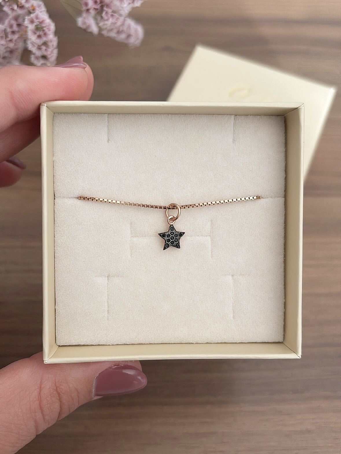 Bracciale stella zirconi neri