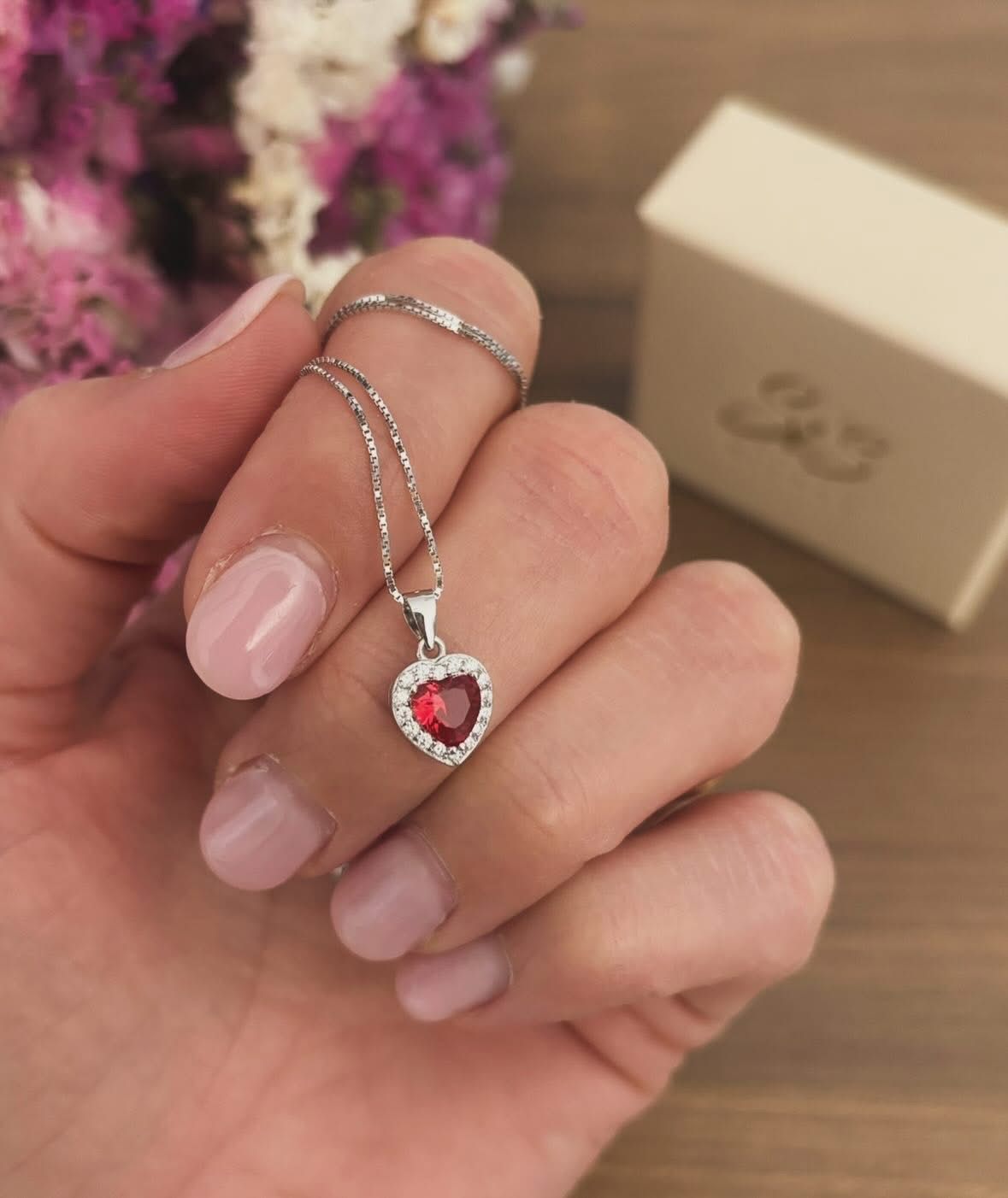 Collana cuoricino incorniciato