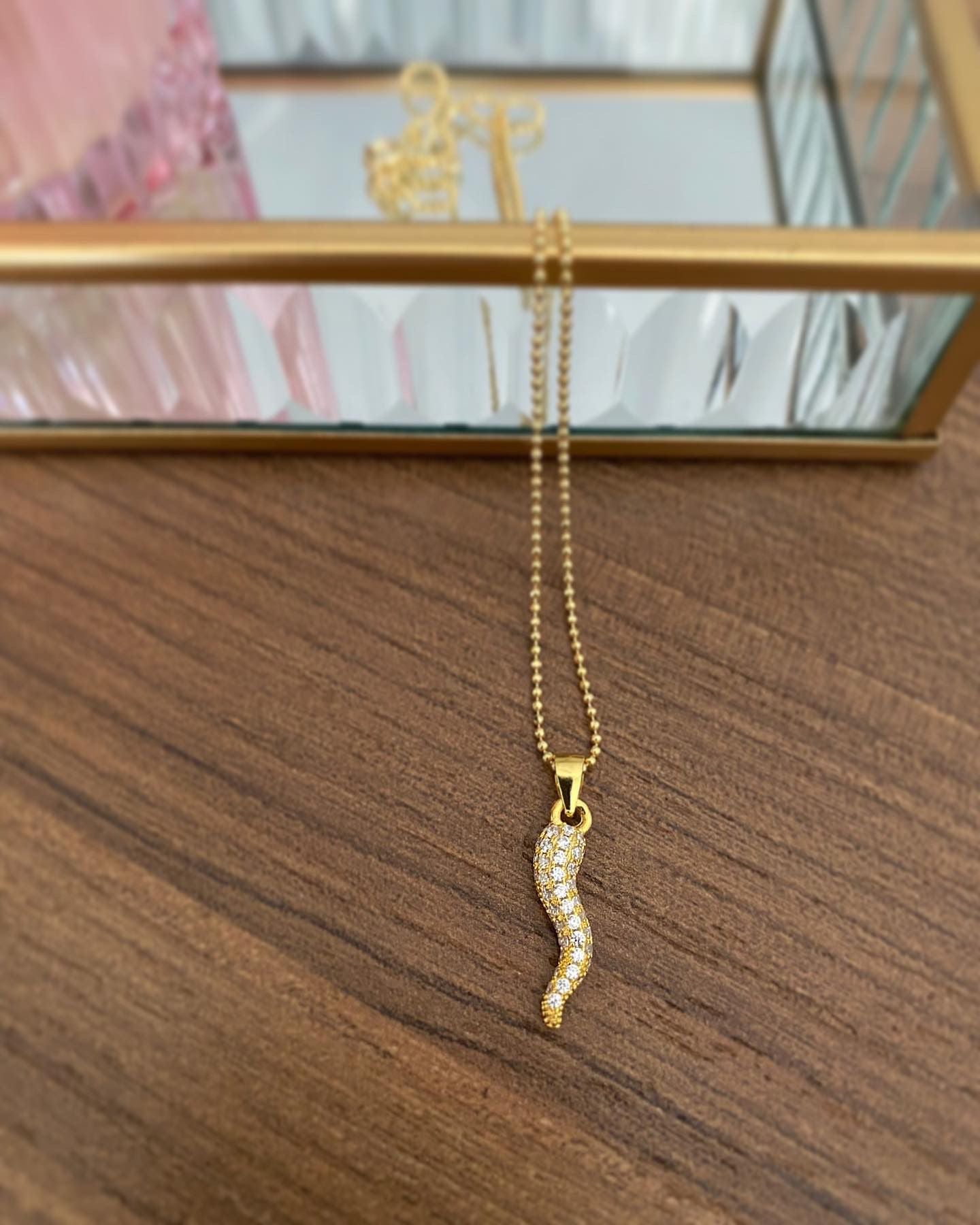 Collana corno zirconato