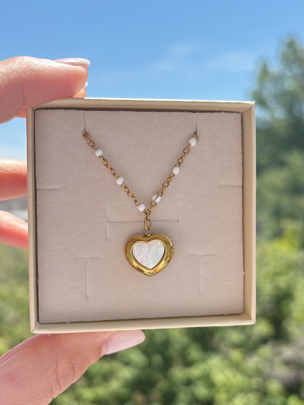 Collana ciondolo madreperla