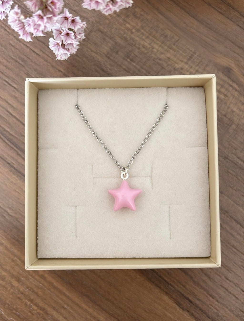 Collana stella grande bombata