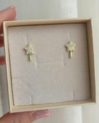 Orecchini bacchetta magica zirconata