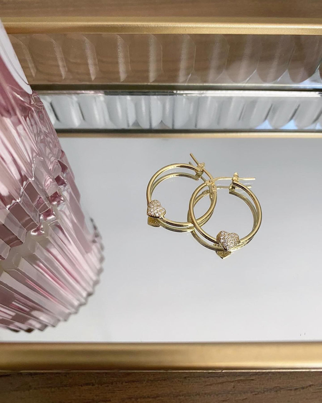 Orecchini cerchio con cuoricino zirconato