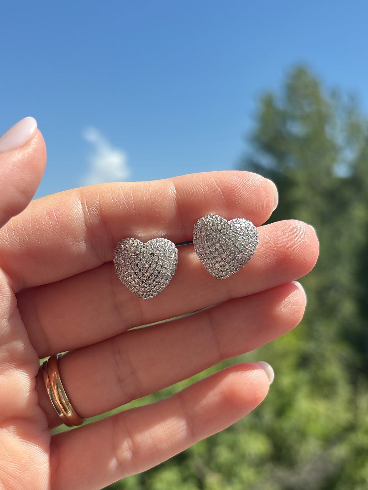 Orecchini cuore bombato zirconato