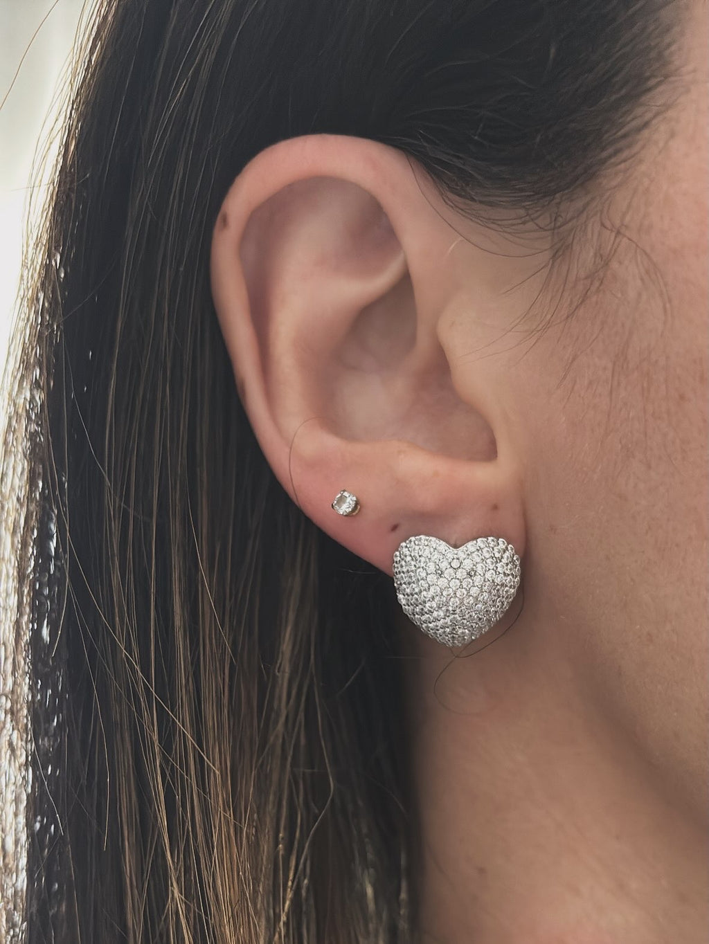 Orecchini cuore bombato zirconato