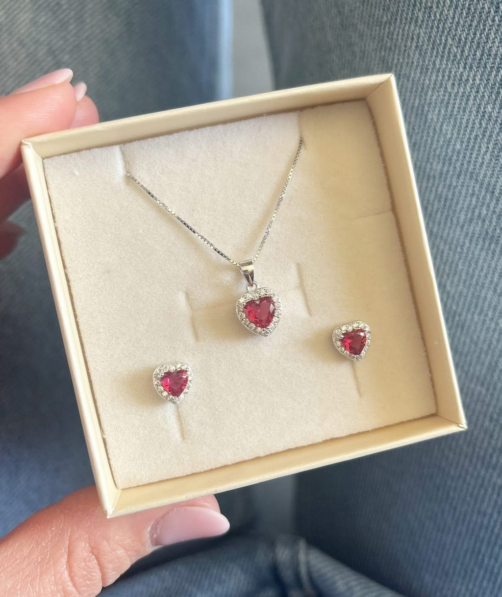 Collana cuoricino incorniciato