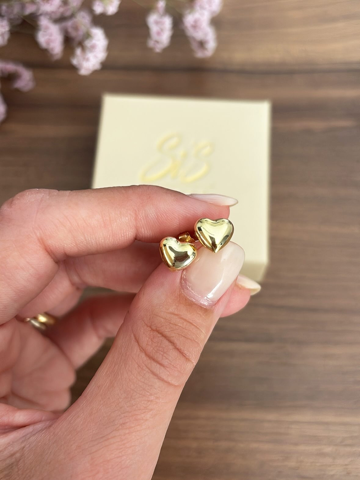 Orecchini mini cuore bombato