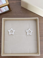 Orecchini a lobo stella lavorata